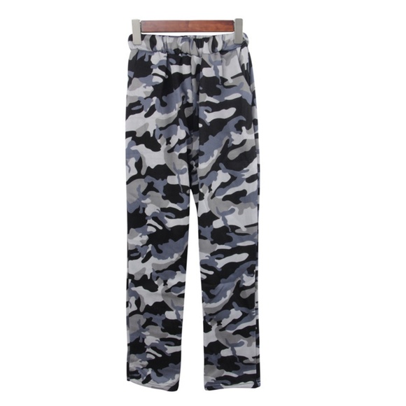 One piece Hoodie with Trousers camouflage - Picture 7 of 8